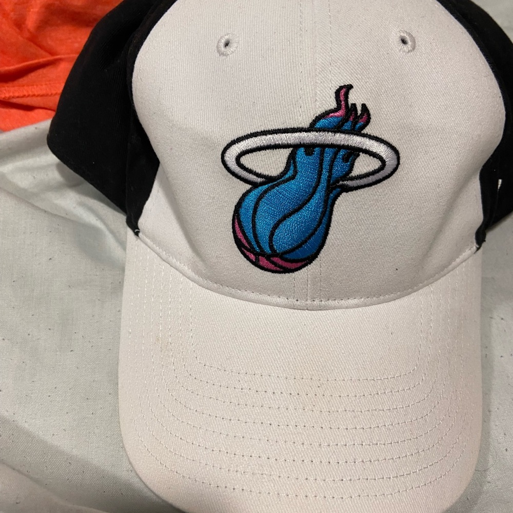 Miami Heat City Edition Vice hat